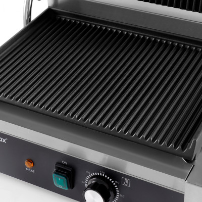 Contact Grill Panini Rainuré Haut et Bas - 340 x 230 mm / GOLDINOX Contact Grill Panini Rainuré Haut et Bas - 340 x 230 mm / GOLDINOX